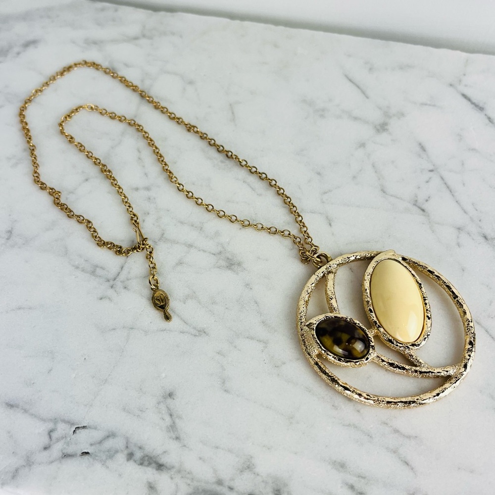Vintage 1970’s Sarah Coventry Signed Desert Flower Pendant Necklace - Picture 15 of 16